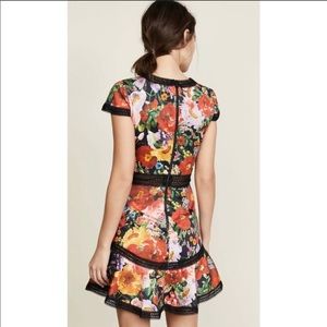 Alice + Olivia Dresses - Alice and Olivia floral dress Alice + Olivia Dresses - Alice and Olivia floral dress